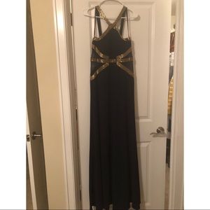 Betsy & Adam - Size 4 - Formal Gown